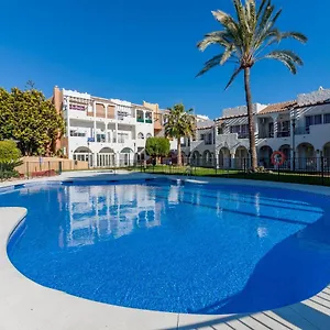 https://marina-playa-nerja-canovas.es-andalucia.com